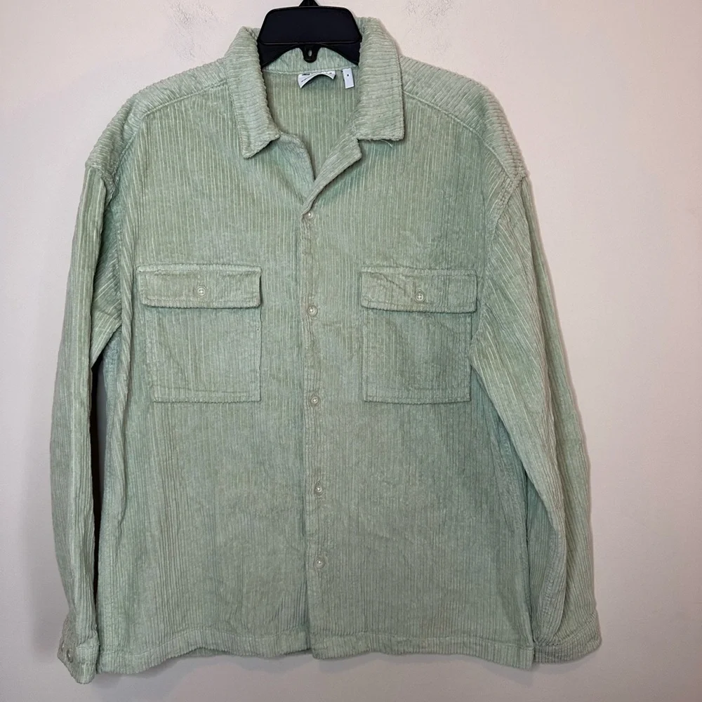 ASOS DESIGN 90s Oversized Chunky Cord Shirt in Pastel Green Size M